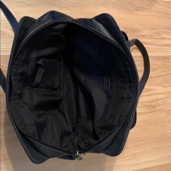 Aurielle Black leather bag with credit card area - Picture 4 of 8